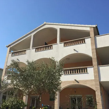 Apartmani Zivaljic Trogir Exterior foto